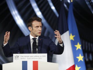 Emmanuel Macron chce postaviť