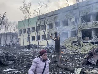 Zničená nemocnica v Mariupole