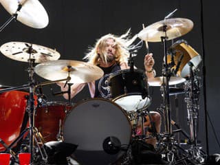 Zomrel bubeník skupiny Foo