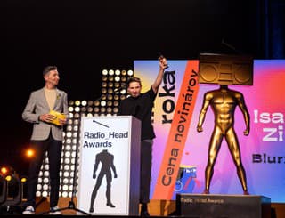 Isama Zing, Radio_Head Awards