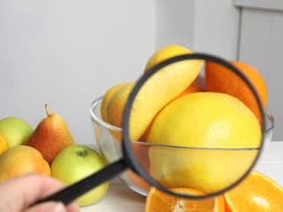 AKTUÁLNY zoznam NAJŠPINAVŠIEHO ovocia