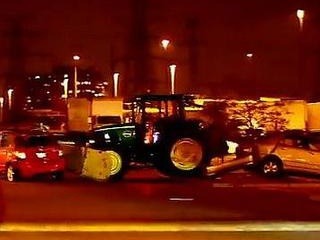 Šialená jazda traktora: Na