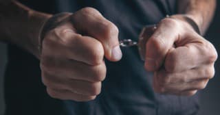 10 celebrít, ktoré sedeli