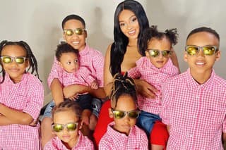 Má 29 rokov, čaká