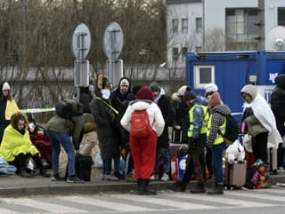 Ukrajinu opúšťajú tisíce žien