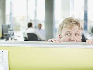 Ľudí so sociálnou fóbiou