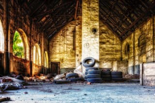 Koniareň z čias Márie