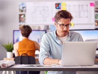 Hľadáte si slušne platenú