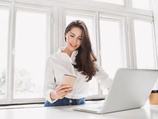 Zaujímavé benefity a platy