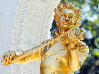 Pamätník Johanna Straussa vo