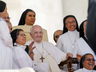Pápež vymenoval ženy do