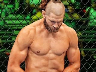 Namiesto jednoduchej cesty si