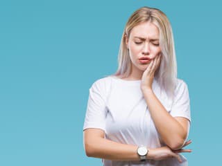 NÁHLA bolesť zubov? Toto