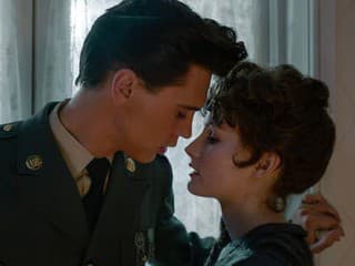 záber z filmu Elvis,