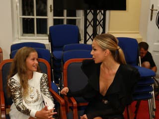Dcéra speváčky Márie Čírovej spolu s návštevníčkou BMD 2022