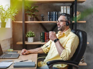 Zhruba 60 % Slovákov