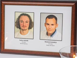 Študenti, ktorý zomreli pri tragédii na zástavke Zochova v Bratislave.