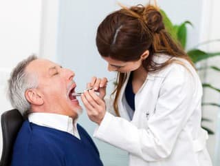 Nezvyčajný príznak rakoviny úst:
