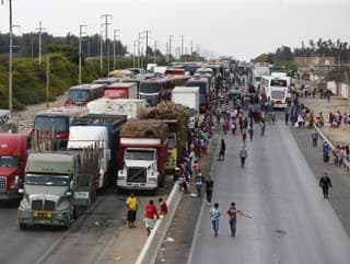 Aktuálne z Peru: Stovky