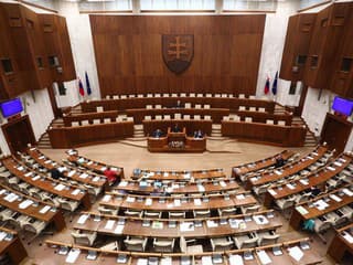 Prázdna sála NRSR, pondelok