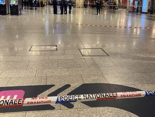 Na parížskej stanici útočník