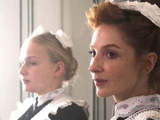 záber z filmu Slúžka,