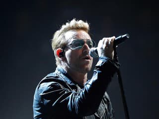Bono z U2 počas