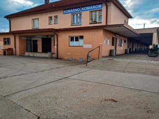 BRUTÁLNY ÚTOK na železničnej