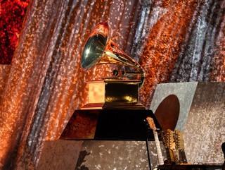 Víťazi cien Grammy: Ovládla