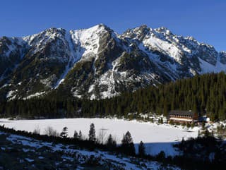 Turisti nerešpektovali uzáveru: Obézny