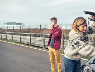 Čudné zvuky či výrazný