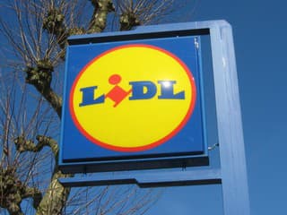 POZOR Známy reťazec sťahuje