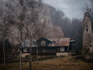 Opustený pioniersky tábor, akých