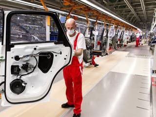 Čaká nás ZATVÁRANIE fabrík