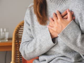 Kardiológ odhalil 10 PRÍZNAKOV