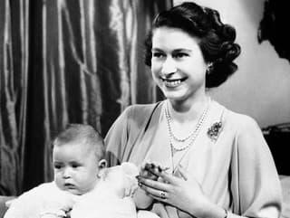 Alžbeta s princom Charlesom