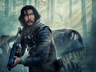 RECENZIA Adam Driver bojuje