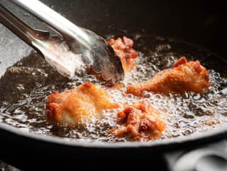 Na akom oleji vyprážate?