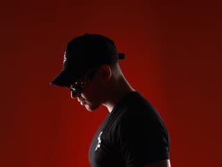 Zo studených ulíc až