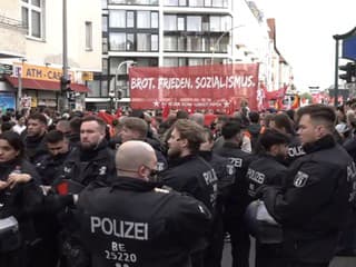 Nepokoje v Nemecku: Policajti