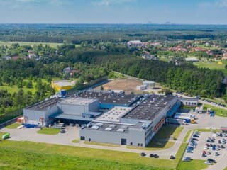 POZOR Na Slovensko mieri