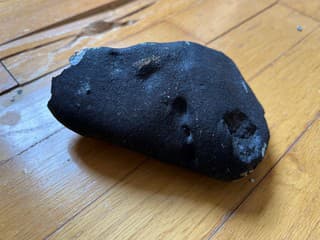 Meteorit spadol cez strechu