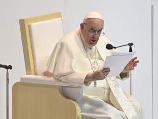 Pápež František prijal rezignáciu