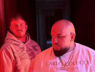 Pouličný Autor Tónov, Momo