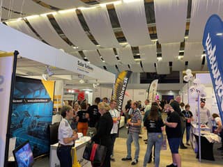 Stovky voľných pracovných miest: