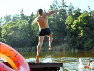 Leto na prírodných vodách: