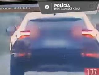 VIDEO Polícia na diaľnici