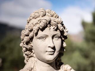 Škandalózne slávnosti: Matky neverili