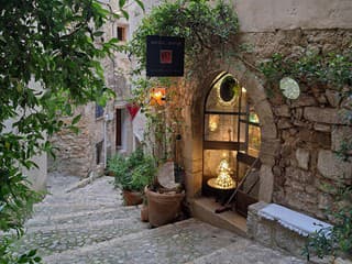 Francúzsky Menton môže ľutovať.