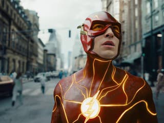 RECENZIA Očakávaný Flash nás